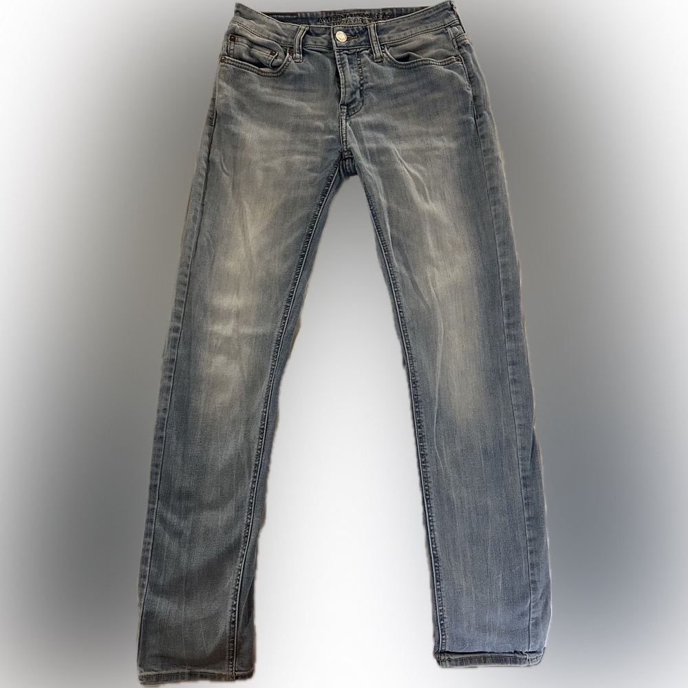 Men’s American Eagle, active flex light colored denim jeans size 29 x 32